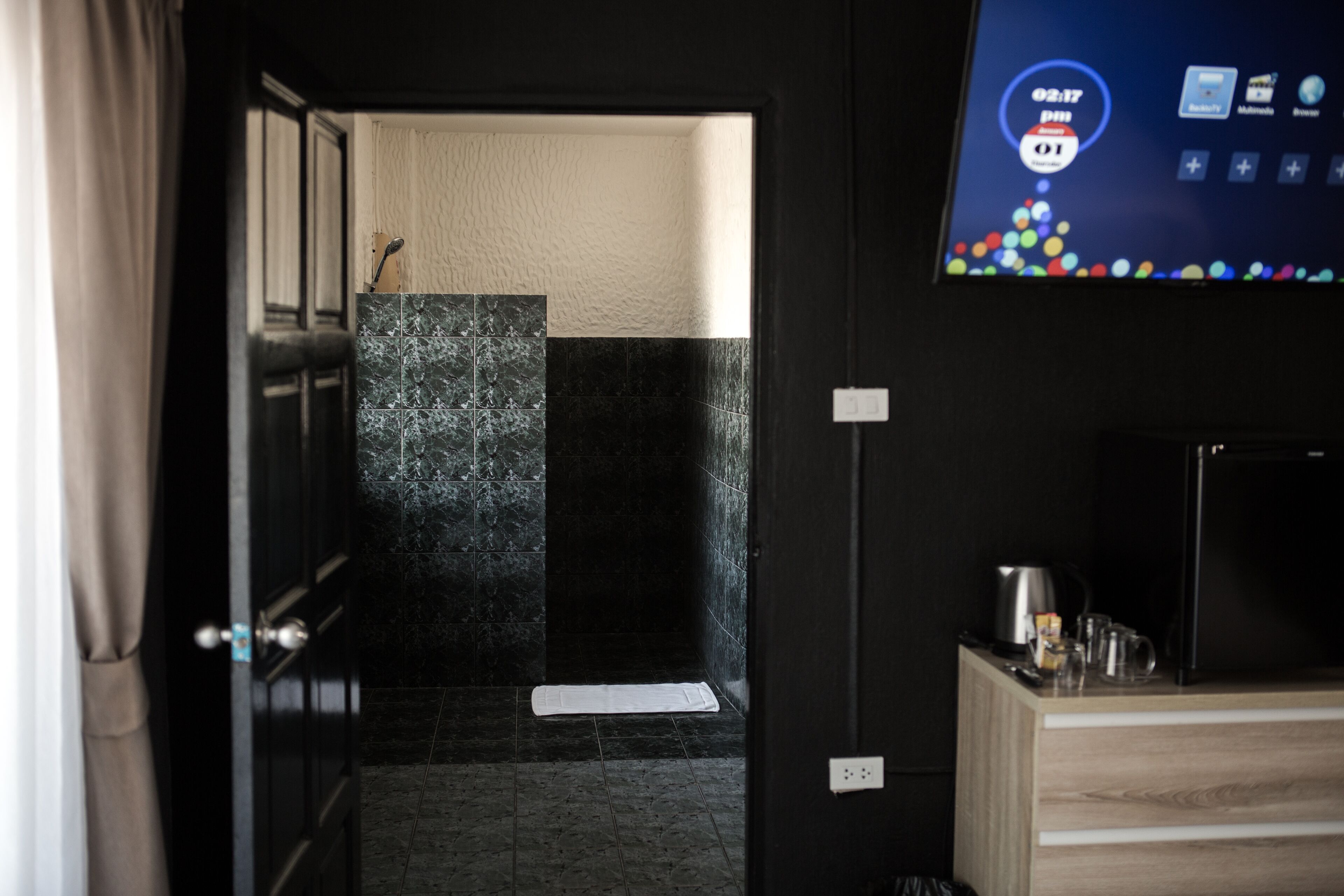 superior double room with balcony and sea view | bathroom | shower, rainfall showerhead, free toiletries, hair dryer