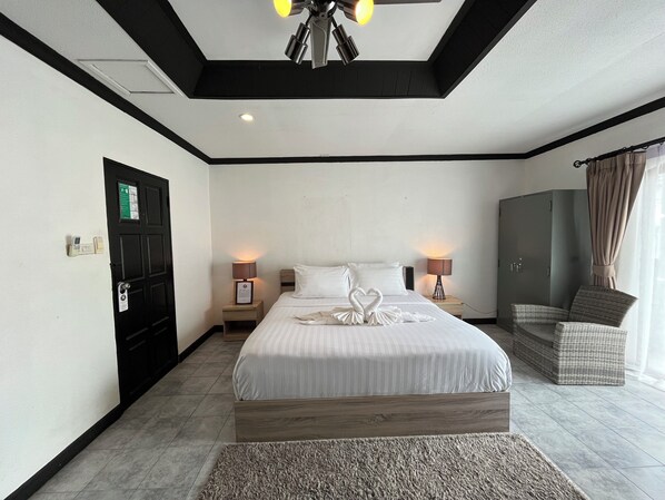 Superior Double Room with Balcony and Sea View | Ropa de cama de alta calidad y camas con pillow-top 