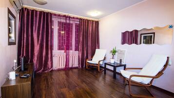 Huoneisto, 1 makuuhuone | Oleskelualue | Taulutelevisio