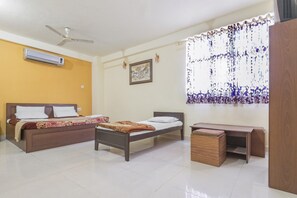 Deluxe Duplex, Multiple Beds | Desk, rollaway beds, free WiFi