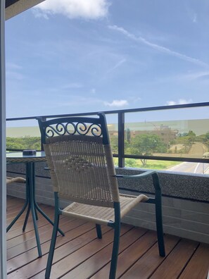 Loft, Balcony | Down comforters, Tempur-Pedic beds, minibar, free WiFi