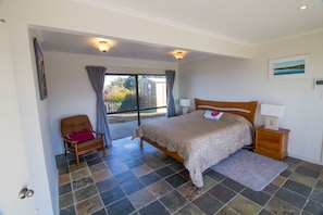 Deluxe villa, 5 slaapkamers, uitzicht op zee | 5 slaapkamers, Italiaanse Frette-lakens, luxe beddengoed, donsdekens