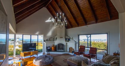 Orewa Cliff Top Holiday Home