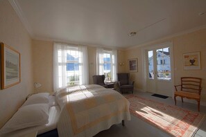 Superior Double or Twin Room | Soundproofing, free cribs/infant beds, rollaway beds, free WiFi - Nes Gard (Luster)