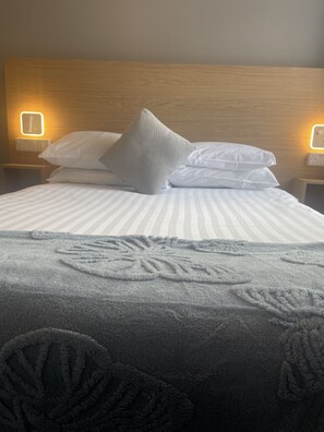 Basic Double Room, Shared Bathroom