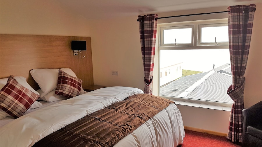 The Cliff Top Inn Hotel