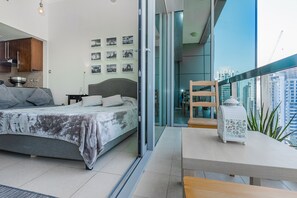 华丽开间, 城市景观 | 客房内保险箱、遮光窗帘、熨斗/熨衣板、免费 WiFi