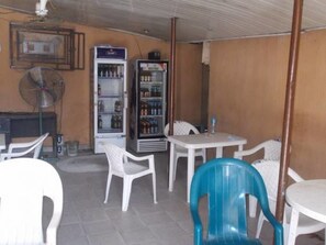 Lounge - Kings Crown Hotel (Lagos)
