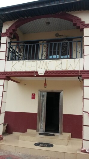 Exterior - Kings Crown Hotel (Lagos)