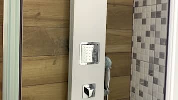 Standard Studio | Bathroom | Shower, hydromassage showerhead, hair dryer, slippers