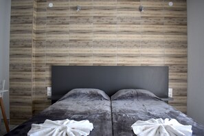 Standard Studio | Iron/ironing board, free WiFi, bed sheets - Polykratis Rooms (Skiathos)