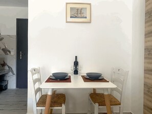 Standaard studio | Een strijkplank/strijkijzer, gratis wifi, beddengoed