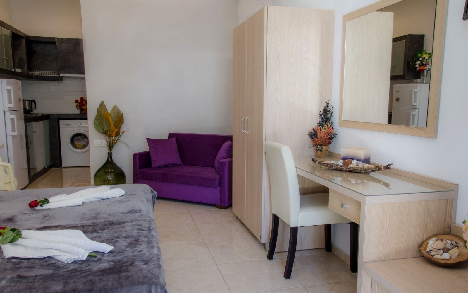Iron/ironing board, free WiFi, bed sheets