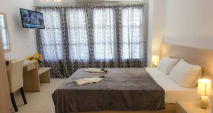 Polykratis Rooms