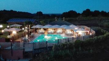 Outdoor pool, pool umbrellas, pool loungers