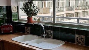 Appartement, salle de bains privée | Cuisine privée