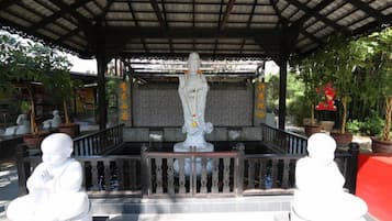 Tempat menarik