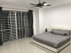 Family House, 4 Bedrooms