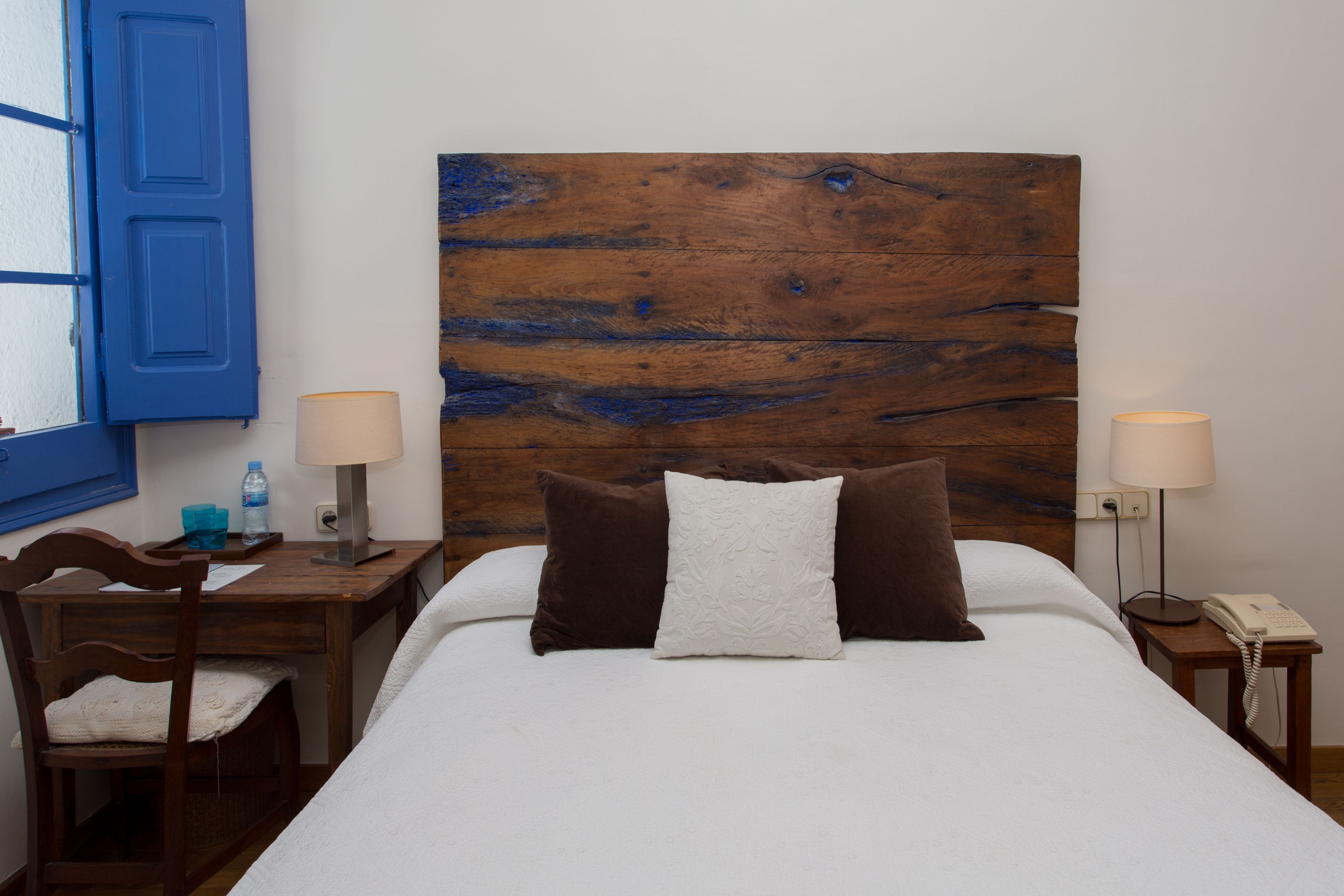 standard double room | minibar, in-room safe, desk, free cots/infant beds