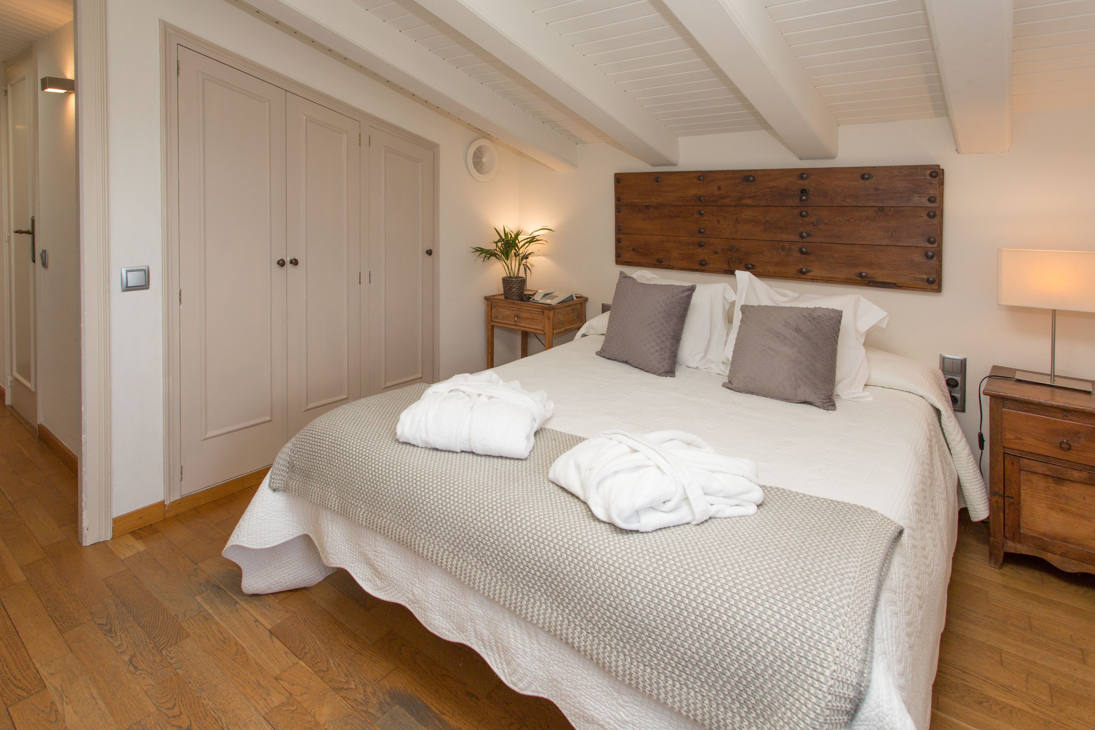 高级双人房, 1 张双人床或 2 张单人床, 海洋景观 | 迷你吧、客房内保险箱、办公桌、免费婴儿床