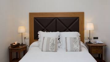 Minibar, in-room safe, desk, free cots/infant beds