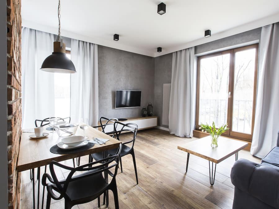 Premium appartement, 1 slaapkamer, balkon | Woonruimte | Een flatscreentelevisie