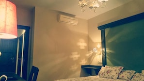 Free WiFi, bed sheets, wheelchair access