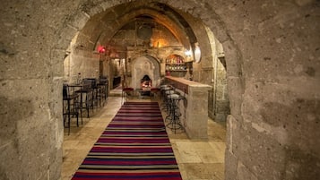 2 Restaurants; Frühstück, Abendessen und Brunch werden serviert