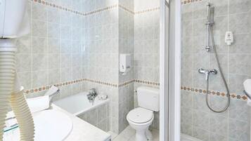 Articles de toilette gratuits, serviettes fournies