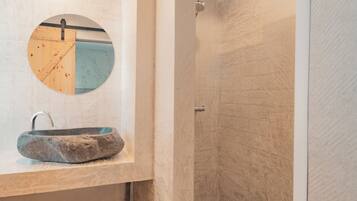 Classic Double or Twin Room, City View | Bathroom | Free toiletries, towels