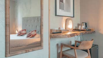 Classic-Doppel- oder -Zweibettzimmer, Stadtblick | Minibar, Zimmersafe, Bügeleisen/Bügelbrett, kostenloses WLAN