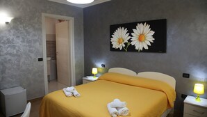 1 chambre, bureau, chambres insonorisées, fer et planche à repasser
