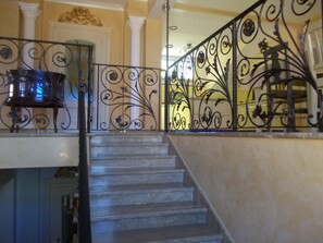 Staircase - À La Maison De Gabry (Vibo Valentia)