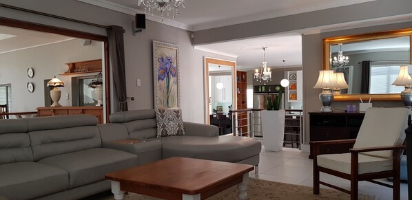 Living room - Uniquestay Strand 5 Bedroom house (Cape Town)