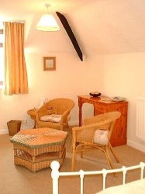 Family Room | Iron/ironing board, cribs/infant beds, free WiFi, bed sheets - The Old Malt House Hotel (Bath)