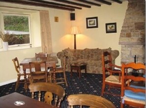 Lounge - The Old Malt House Hotel (Bath)