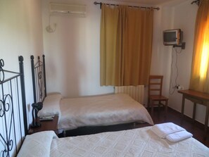 Double or Twin Room | Rollaway beds, free WiFi