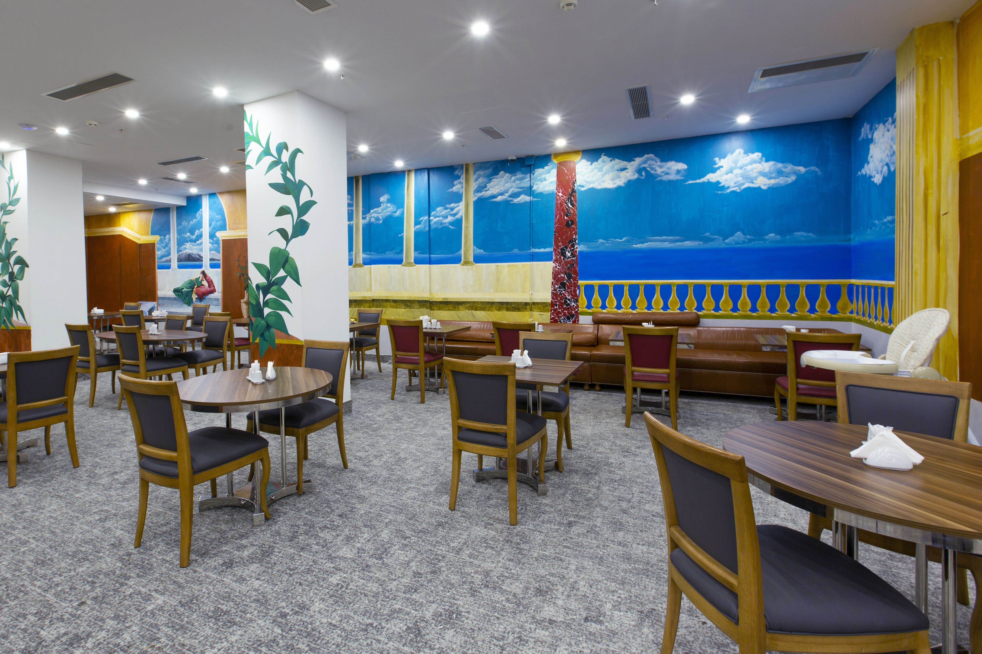 daily buffet breakfast (eur 4 per person)