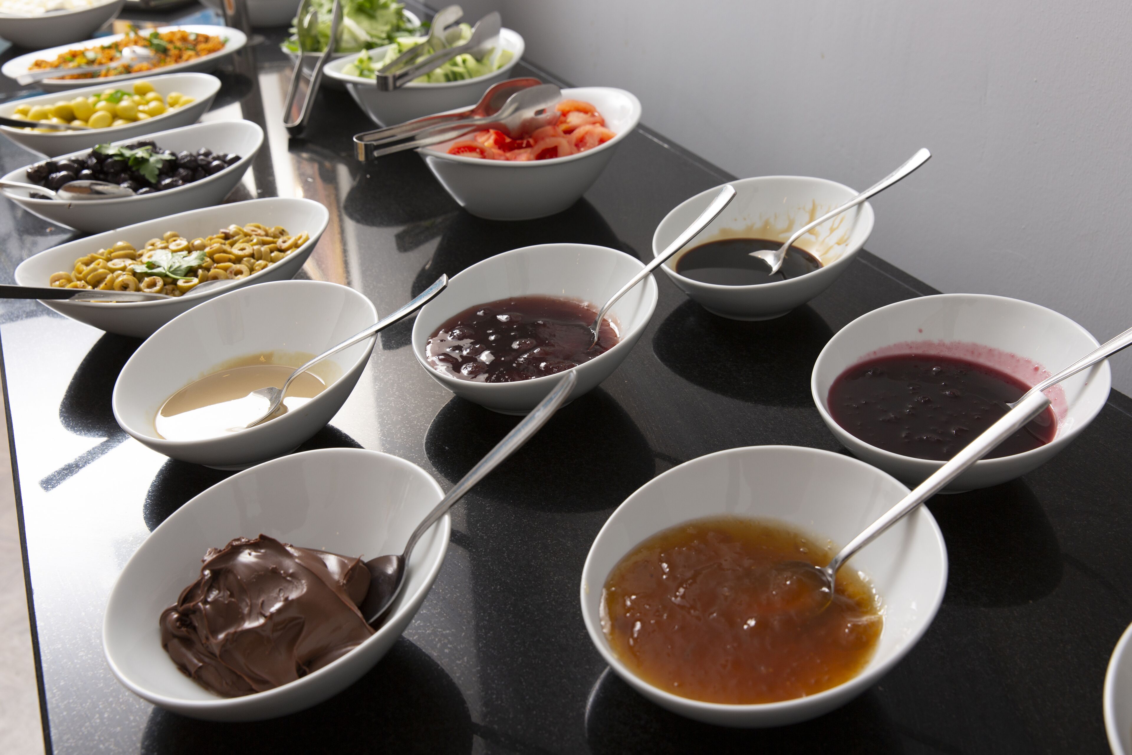 Café da manhã com buffet todos os dias (EUR 4 por pessoa) 