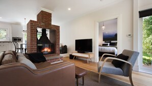 Unclassified image, 4 of 24, button - Annecy House (Daylesford)