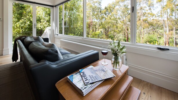 Unclassified image, 1 of 24, button - Annecy House (Daylesford)