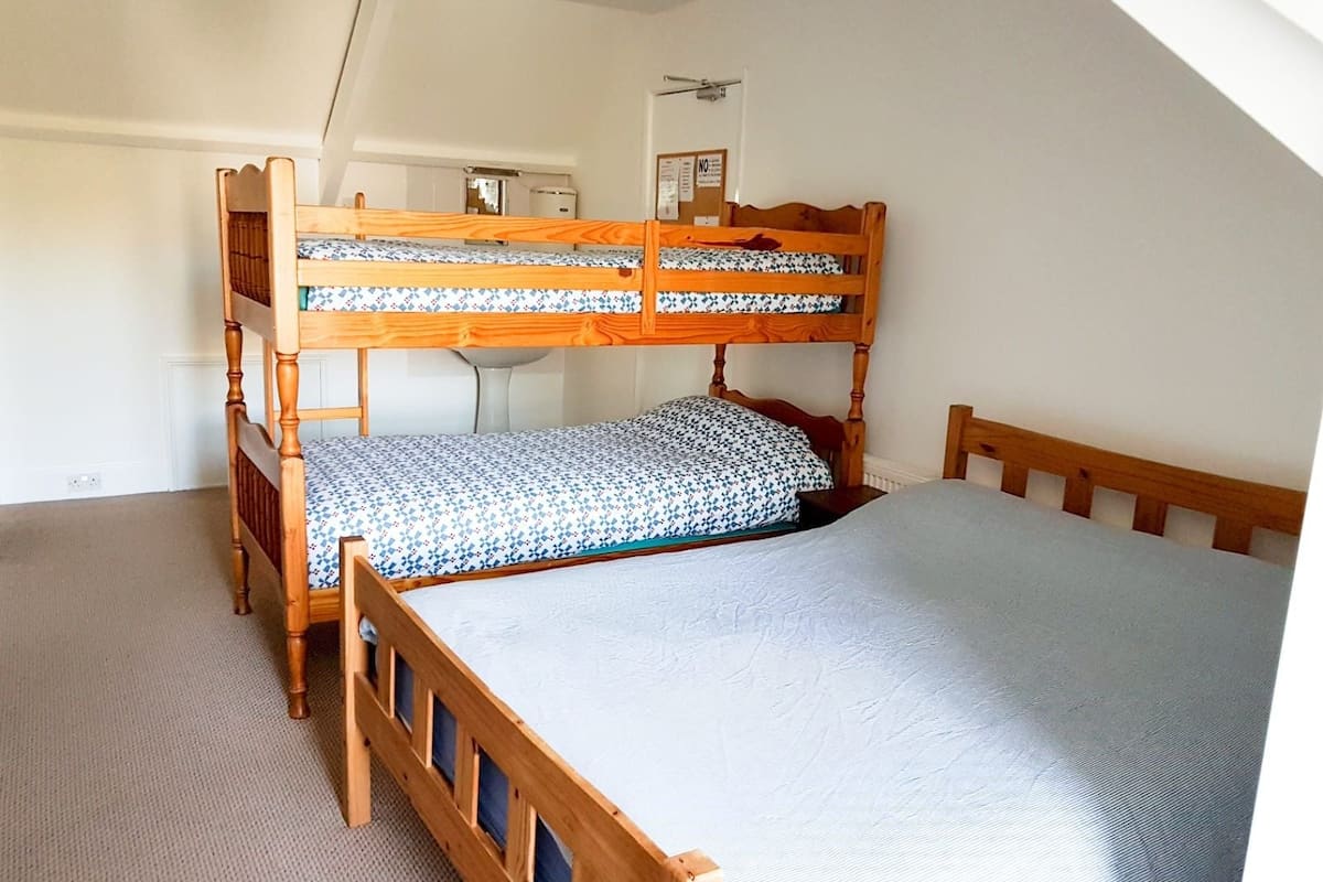 Family Room, Multiple Beds, Private Bathroom | WiFi (free)