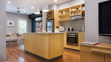Villa, 2 Bedrooms | Private kitchen