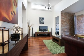 Interior detail - Harlequin (Daylesford)