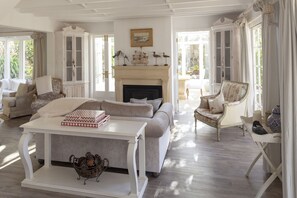 Ferienhaus, 3 Schlafzimmer | Wohnzimmer | Flachbildfernseher