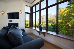 独立别墅, 2 间卧室 | 客厅 | 平板电视、DVD 播放器