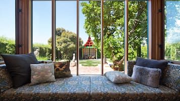 House, 2 Bedrooms | Living area | Flat-screen TV, DVD player