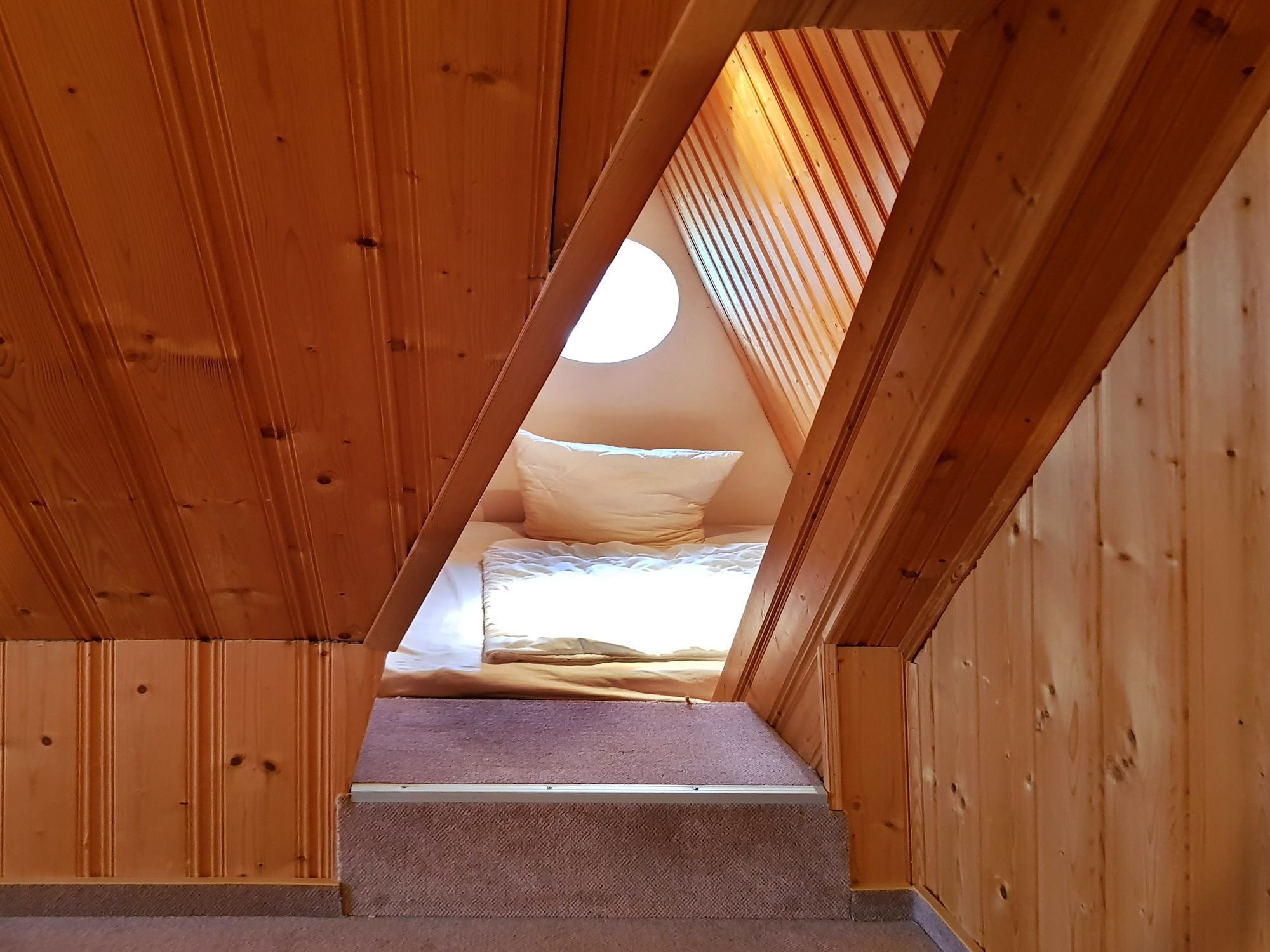 Apartment, 2 Bedrooms | Cots/infant beds