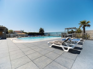 Pool - Camping Au Petit Port de l'Houmeau (L'Houmeau)