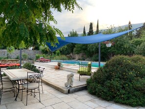 Garden view - L'Ancien Moulin a Huile (Tuchan)